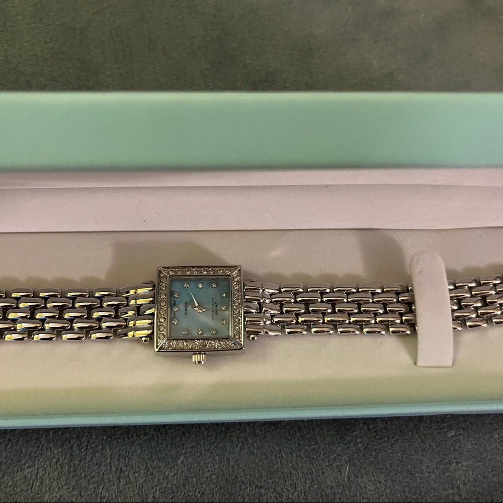 Watch - Picture 2 of 2